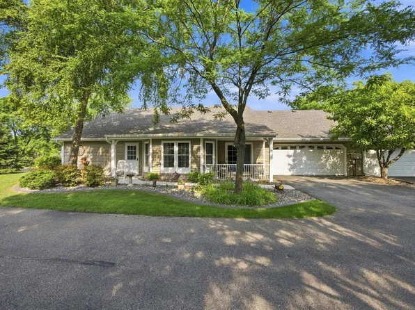 14702 Oak Run Ln, Burnsville, MN 55306