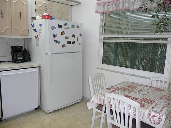 4th image of 717 S Us Highway 1 APT 309