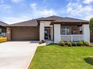 408 Vista Dr, Yukon, OK 73099