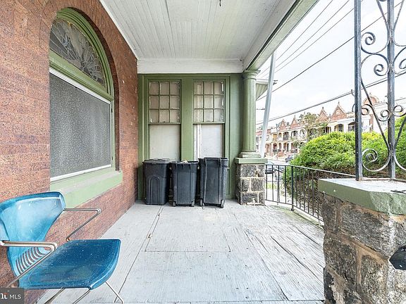 3rd image of 5214 Spruce St