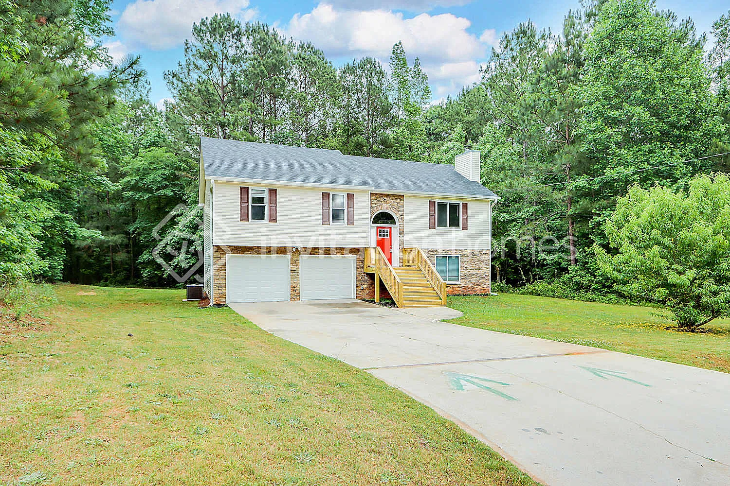 195 Trinity Dr Covington, GA 30016 — Photo 1
