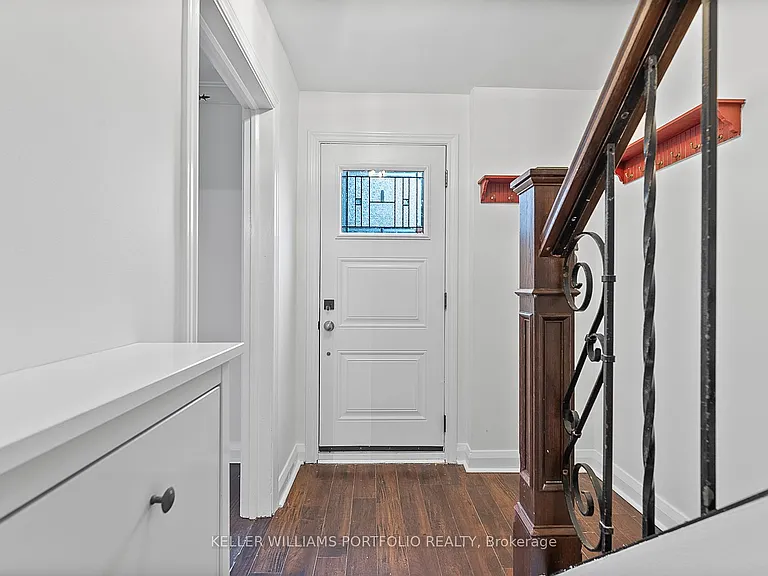 40 Scarboro Cres — Photo 8