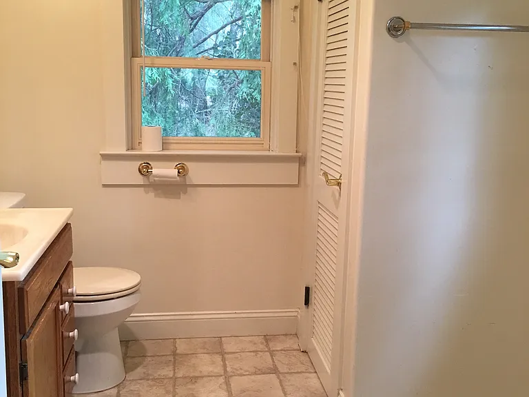 228 B St — Photo 20