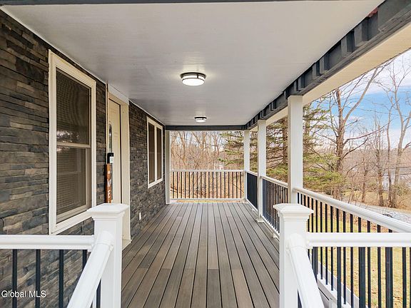 4th image of 38 Weatherwax Road