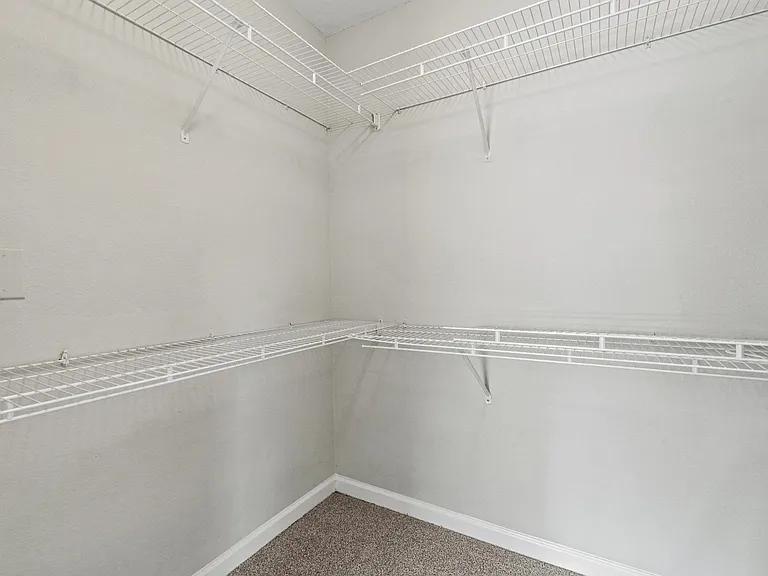 SomerHill Farms Apartments — Photo 13