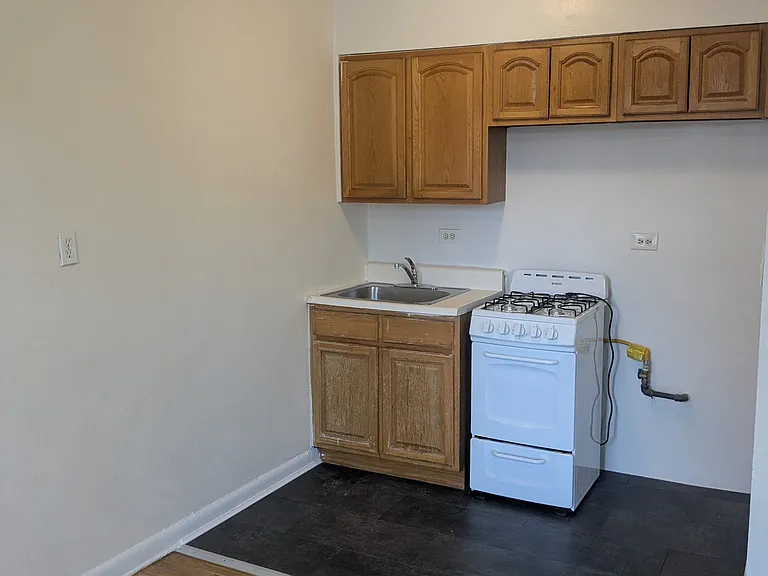 40-19 72nd St #3B — Photo 5