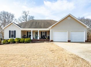 236 Chasebrook Dr, Killen, AL 35645