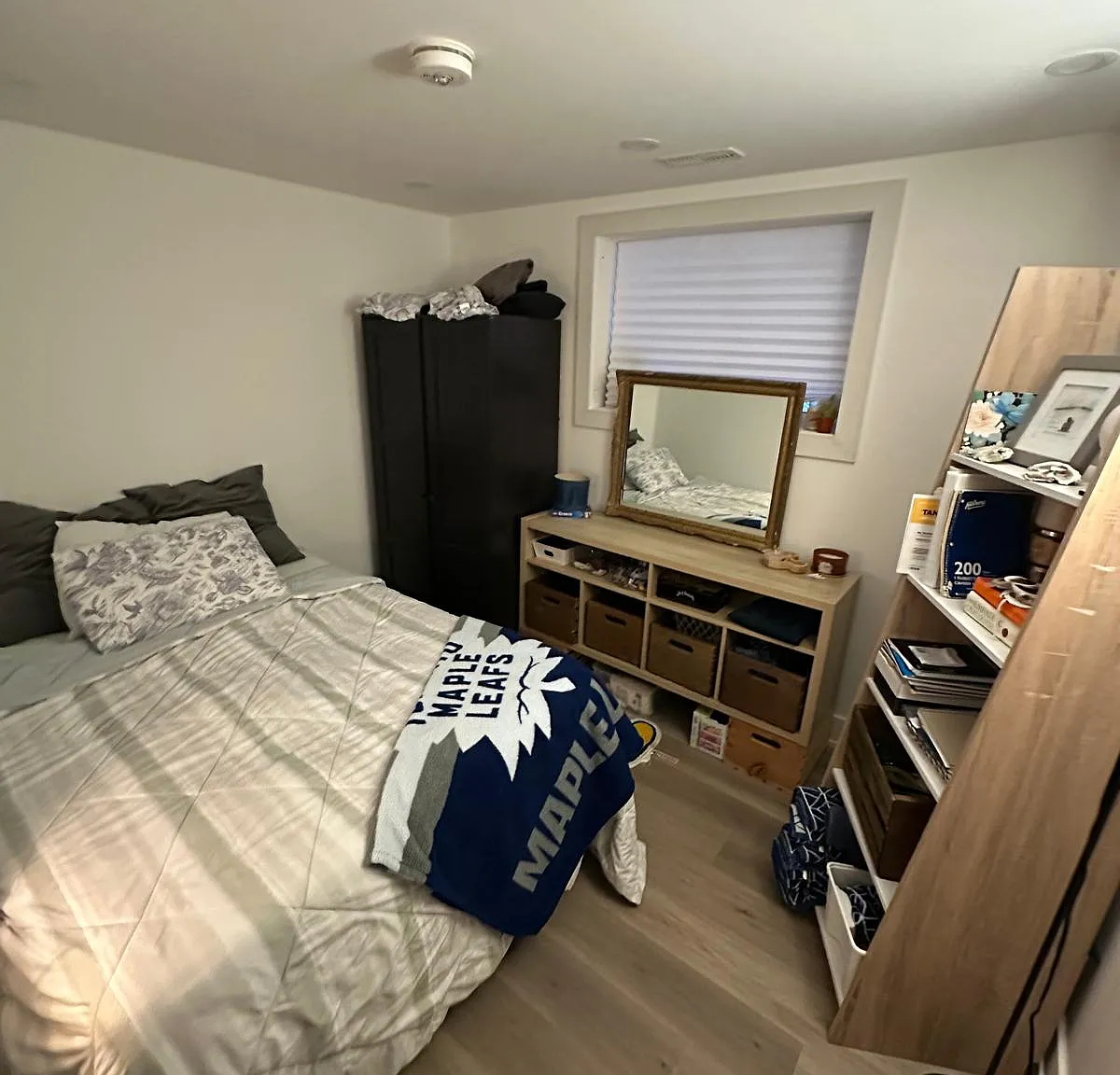 4 bed, $925 — Photo 2
