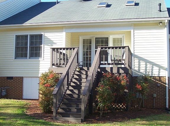 2nd image of 802 Lees Ct