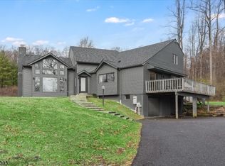 91 Mount Rascal Rd, Hackettstown, NJ 07840