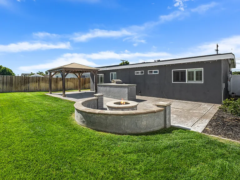 749 Oneonta Ave — Photo 17