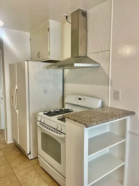 1 bed, 550 sqft, $2,150 — Photo 3