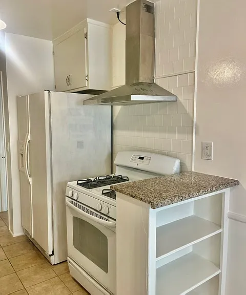 33 Granada Ave #A — Photo 3