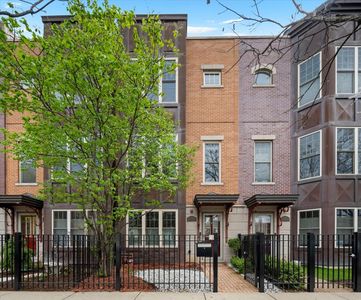 3449 N Whipple St, Chicago, IL, 60618