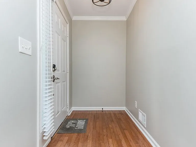 1200 Defoor Ct NW — Photo 5