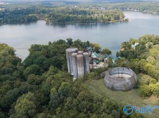 6.7 Hampton Ln, Athens, AL 35611