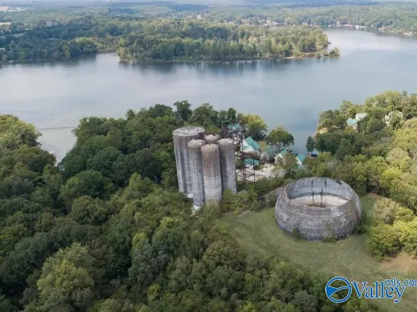 6.7 Hampton Ln, Athens, AL 35611