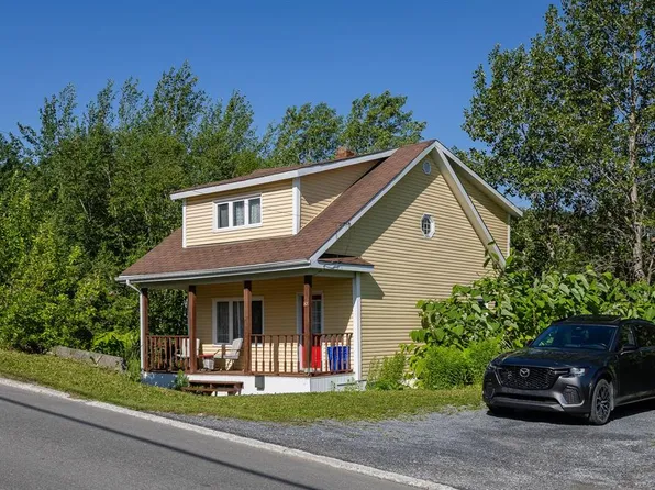 82 Valley Road, Corner Brook, NL A2H5B7