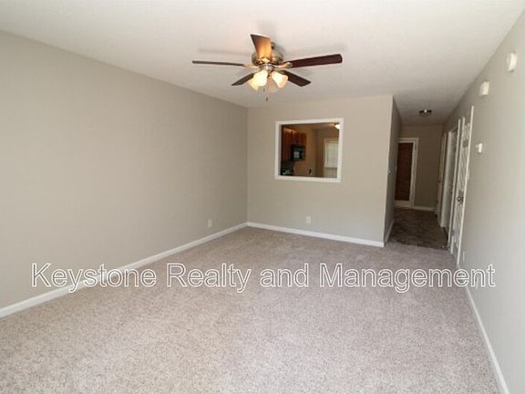 2nd image of 938 Cumberland Dr APT B