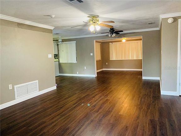4th image of 1109 Dartmouth Dr