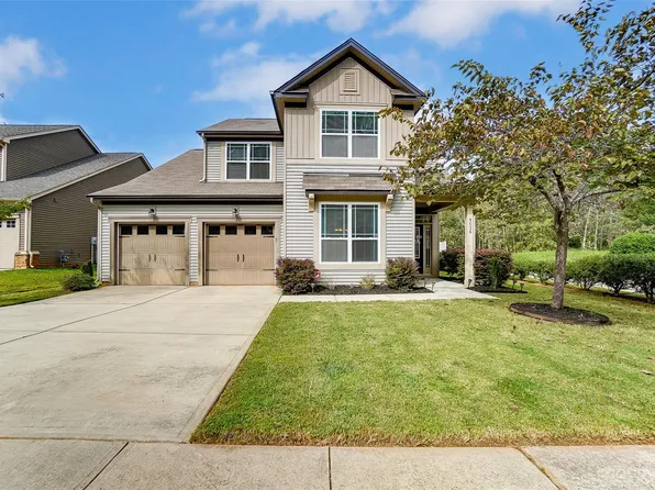 4526 Hubbard Falls Dr, Charlotte, NC 28269