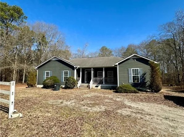 5232 E McLeod Dr, Maxton, NC 28364