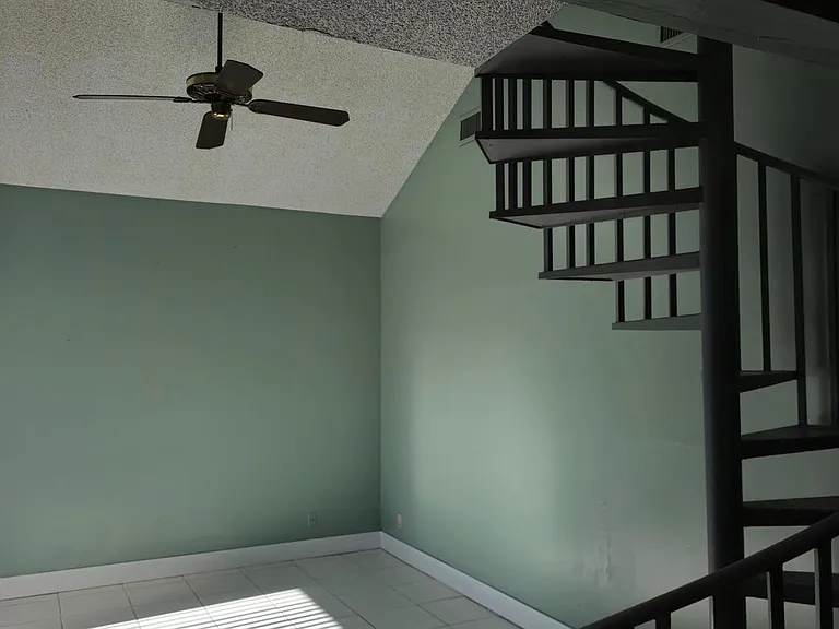 7875 Tam Oshanter Blvd — Photo 7