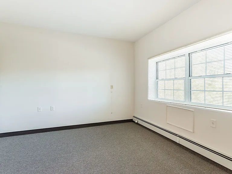 Medford Landing Apartments — Photo 10