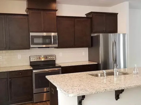 8535 Sharonbrook Dr, Charlotte, NC 28210