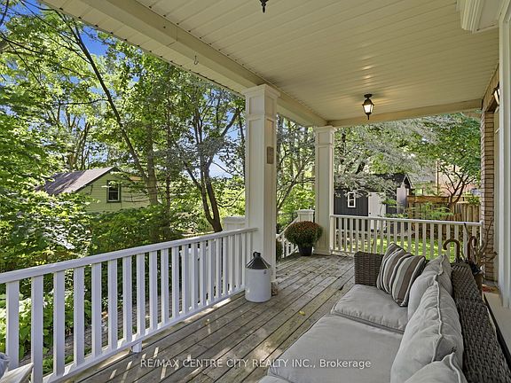 3rd image of 102 Walnut St