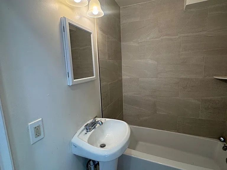 1108 N Bond St #2 — Photo 8