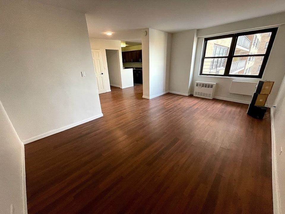 1st image of 77 Sullivan Pl APT 9E