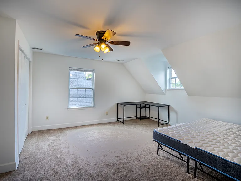 212 Cumberland Dr — Photo 14