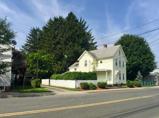 73 Meadow St, Westfield, MA 01085