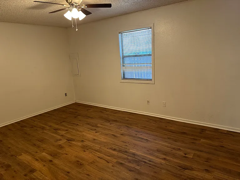 1415 N Jefferson St #2 — Photo 3