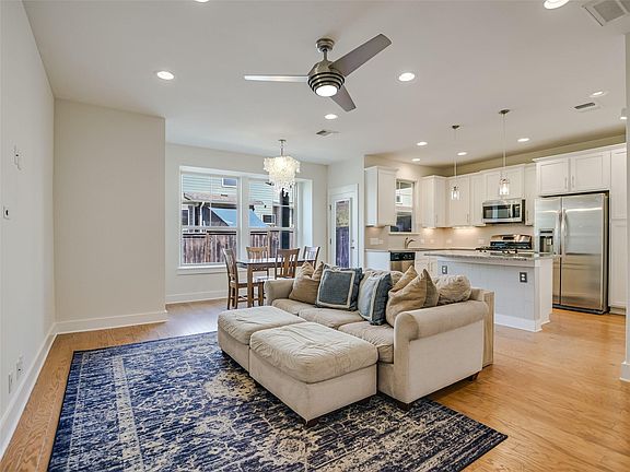4th image of 7420 Easy Wind Dr