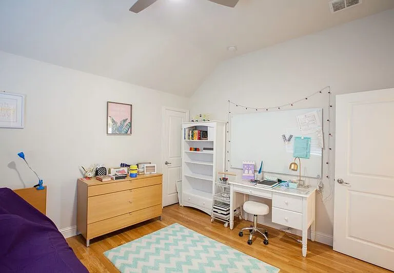 1614 Thoroughbred Ln — Photo 37