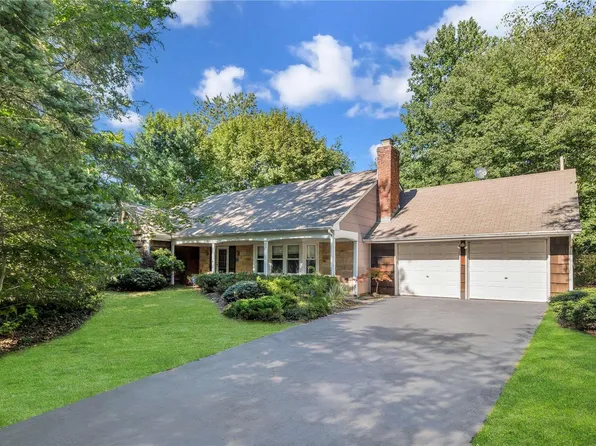 33 Pembrook Drive, Stony Brook, NY 11790