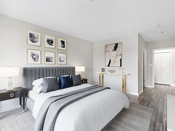 One-bedroom unit