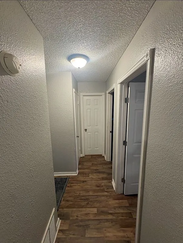 3 bed, 2.0 bath, 1524 sqft, $1,950 — Photo 4