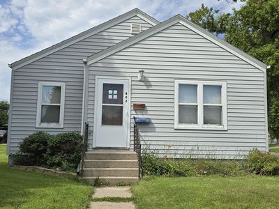 402 5th St NW, Jamestown, ND, 58401