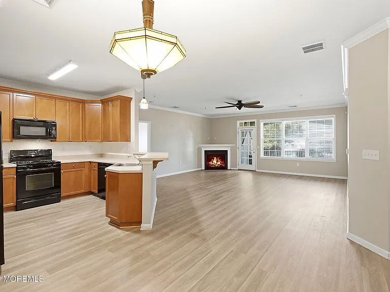 313 Mill Pond Way — Photo 3