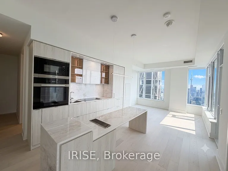 11 Yorkville Ave #5909 — Photo 5