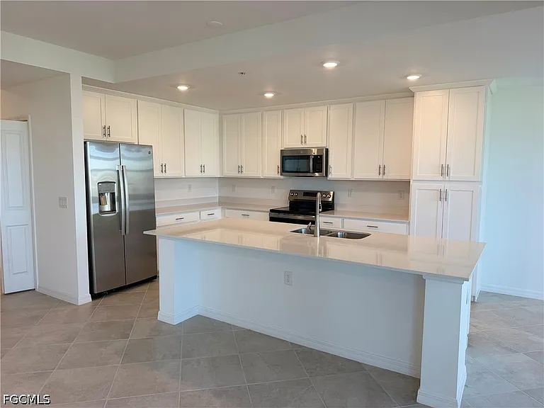 18411 Copperhead Ct N #337 — Photo 23