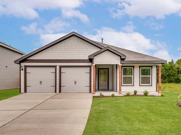 203 Southgate Dr, Terrell, TX 75160