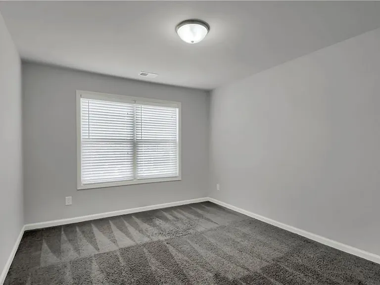 551 Wagon Hill Ln — Photo 6