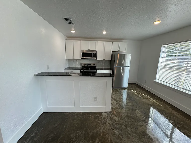 3411 S Garrett St #B — Photo 3