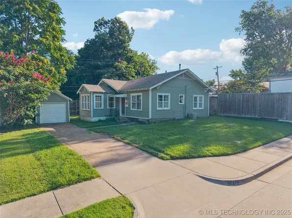 1871 E 16th St, Tulsa, OK 74104