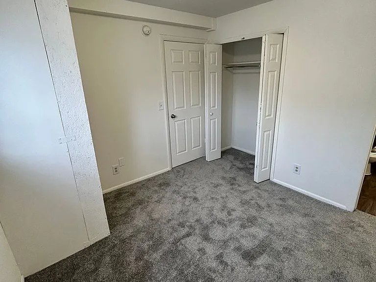 Tortugas Apartments — Photo 25