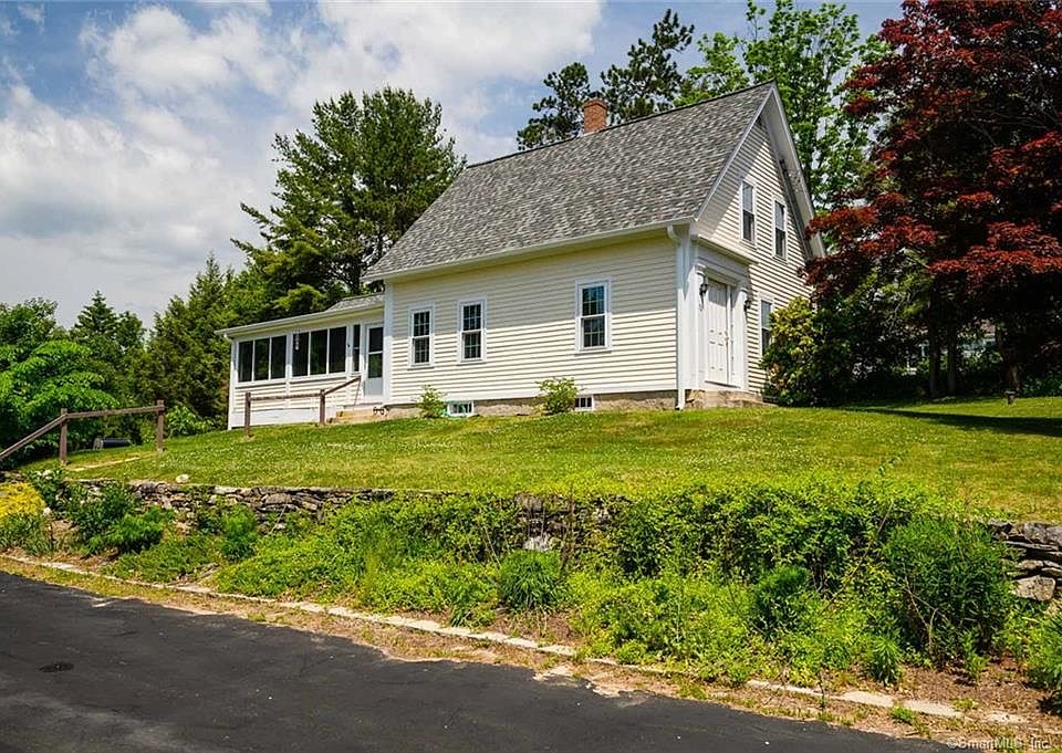 72 Prospect St, Woodstock, CT 06281 Zillow